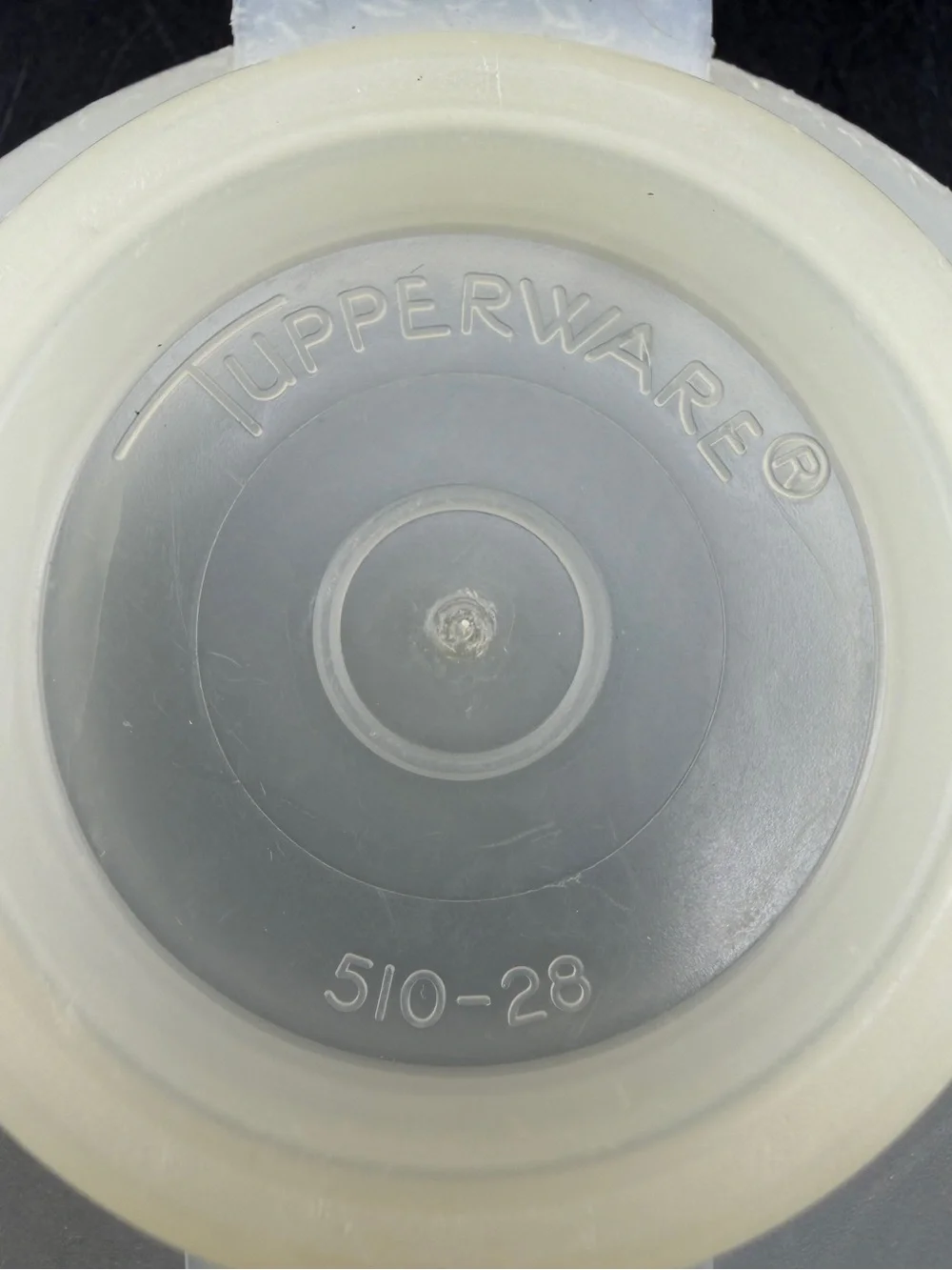 Tupperwear (2 PC) Container Seals with Cap #510-28 Flip Top Pour Spout Cap